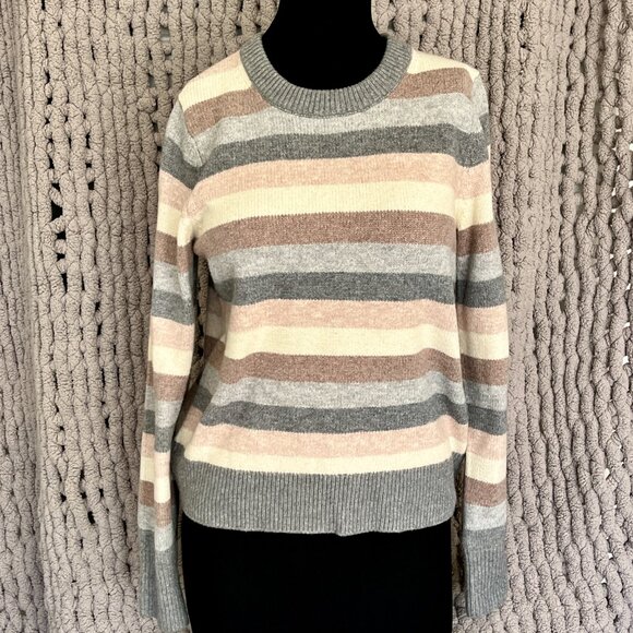Gap Striped Knit Sweater Size medium - Picture 5 of 13